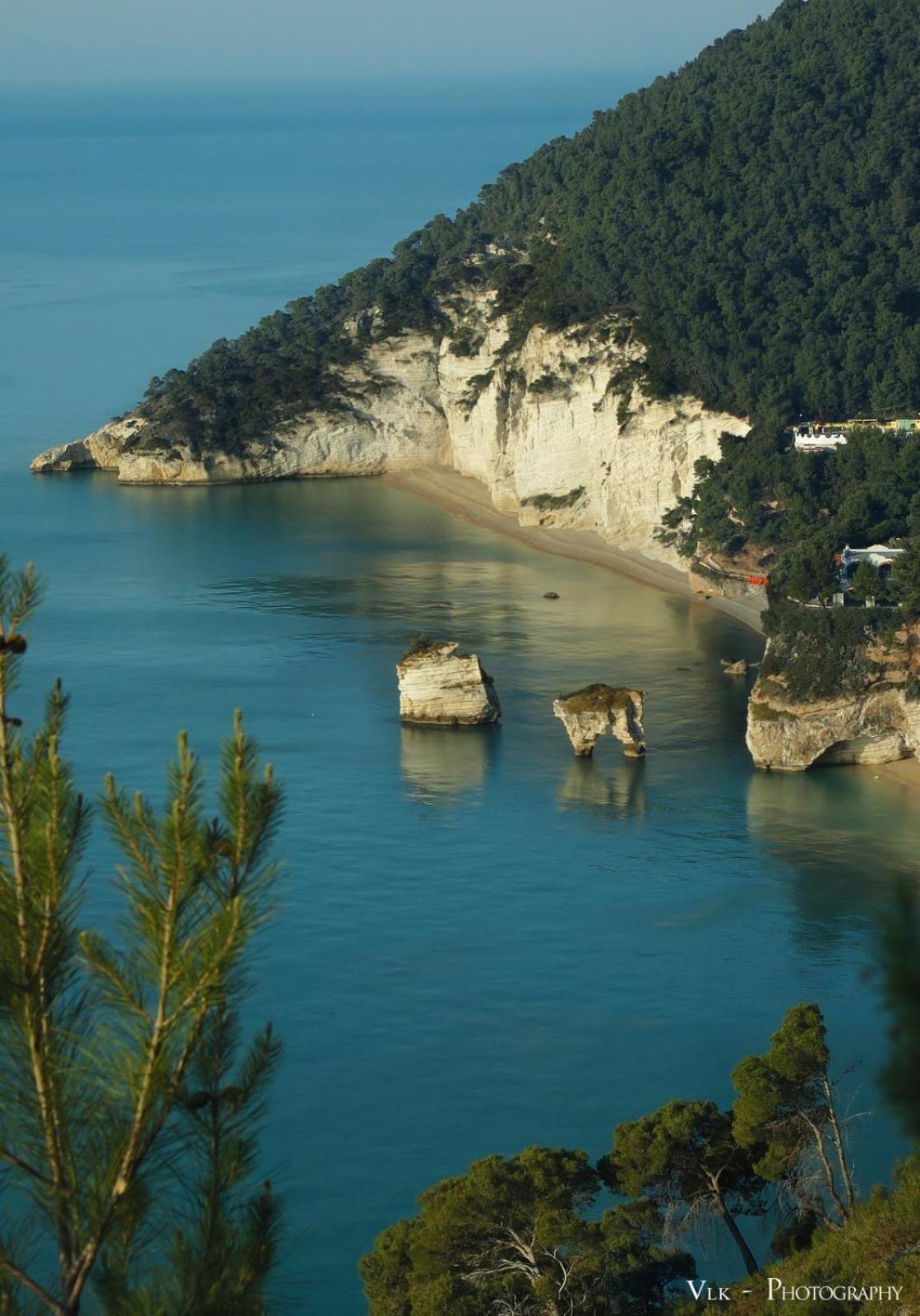 Le Case Di Chri Mattinata Bagian luar foto