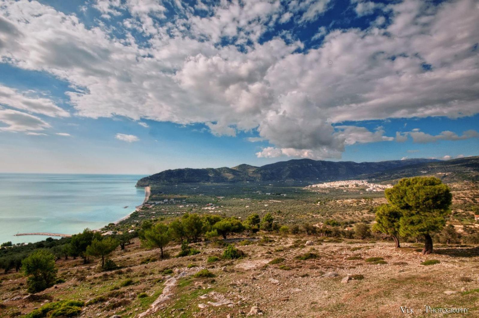 Le Case Di Chri Mattinata Bagian luar foto